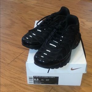 Woman Nike air vapormax flyknit 2